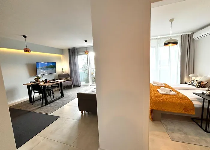 Lägenhet With Freeparking